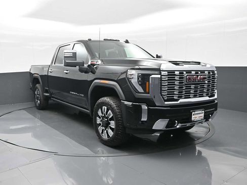 New 2025 GMC Sierra 2500 Denali w/ Technology Package image 1
