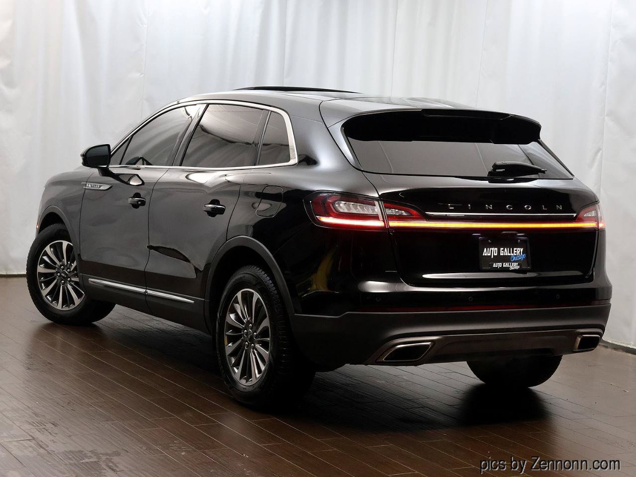 Used 2021 Lincoln Nautilus Reserve AWD/4WD image 9