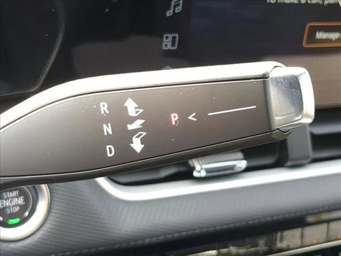 Used 2025 Chevrolet Equinox LT image 12