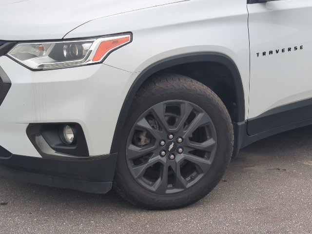 Used 2021 Chevrolet Traverse RS AWD/4WD image 2