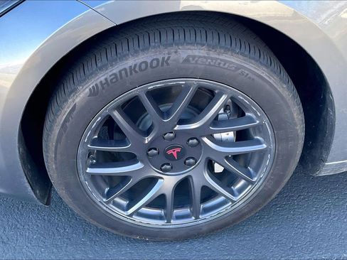 Used 2025 Tesla Model 3 Long Range image 12