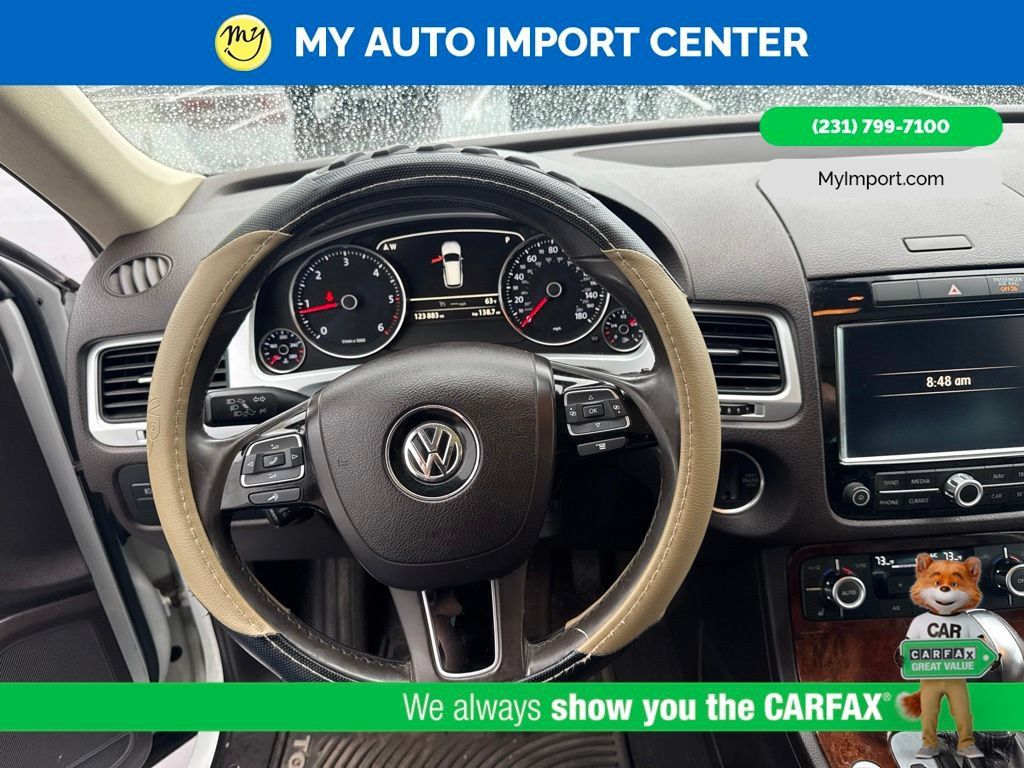 Used 2014 Volkswagen Touareg TDI AWD/4WD image 15