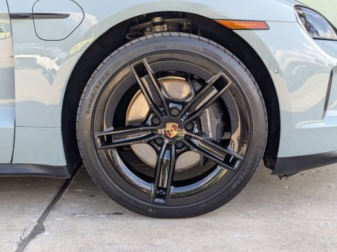 New 2025 Porsche Taycan RWD image 27