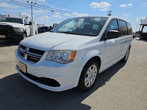 Used 2016 Dodge Grand Caravan SE w/ Quick Order Package 29E SE FWD image 1