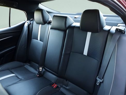 Used 2025 Toyota Camry SE FWD image 21