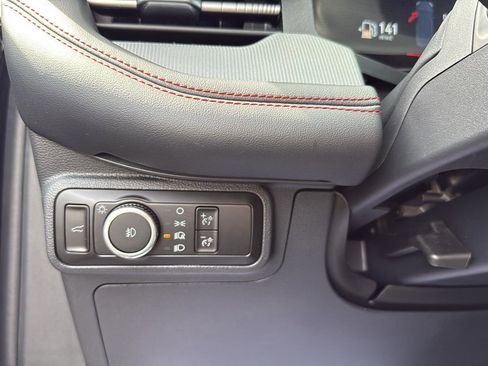 Certified 2025 Ford Explorer ST-Line w/ Premium Package image 18