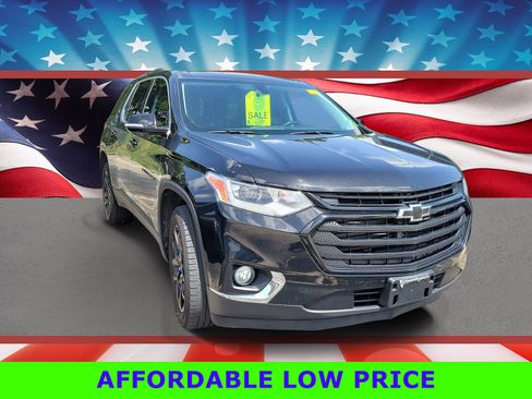Used 2019 Chevrolet Traverse LT FWD image 1