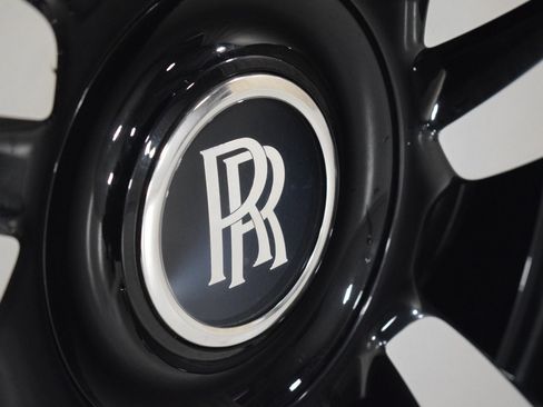 Certified 2022 Rolls-Royce Cullinan w/ Dynamic Package image 18