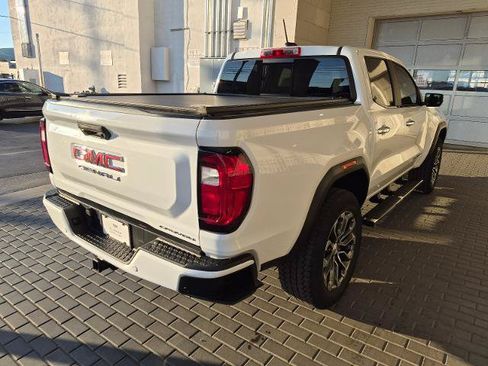 Used 2023 GMC Canyon Denali AWD/4WD image 5