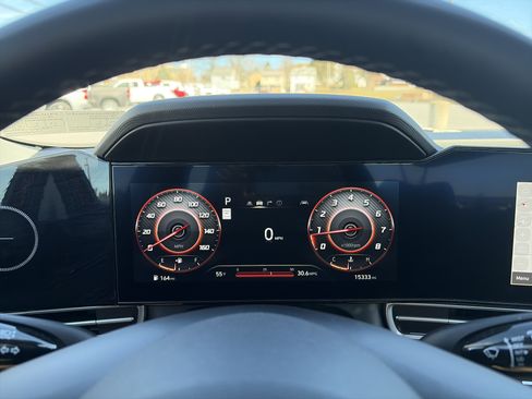 Used 2025 Hyundai Elantra SEL image 20