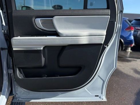 Certified 2025 Ford Expedition Max Platinum image 27