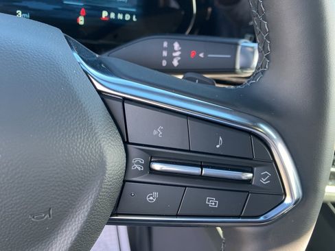 New 2026 Chevrolet Equinox LT image 18