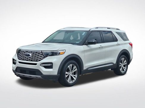Certified 2020 Ford Explorer Platinum w/ Premium Technology Package AWD/4WD image 2