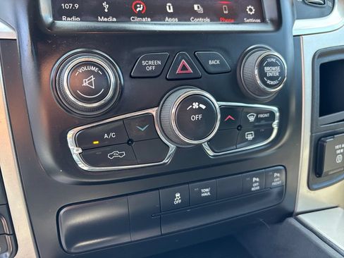 Used 2018 RAM 1500 Big Horn AWD/4WD image 29