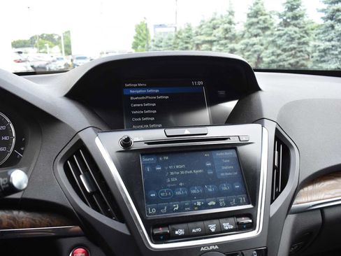Used 2020 Acura MDX SH-AWD w/ Technology Package image 18