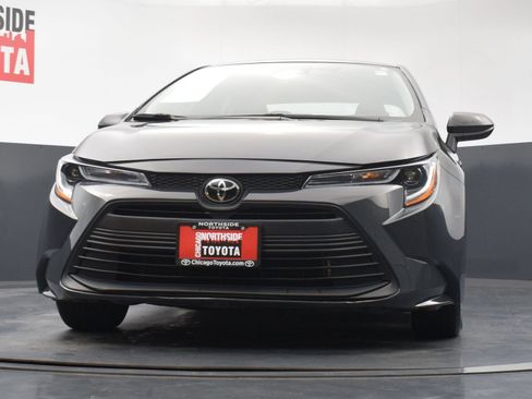 Used 2025 Toyota Corolla LE FWD image 29