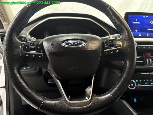 Used 2020 Ford Escape SE Sport image 4