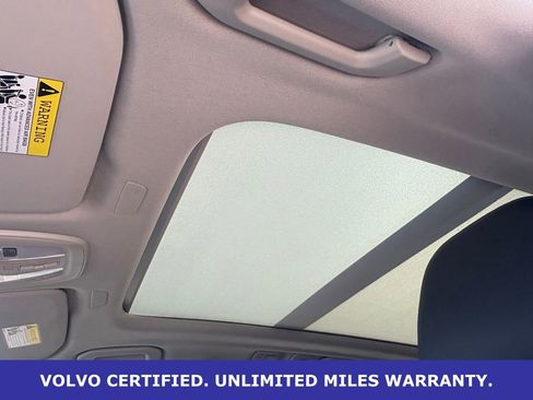 Certified 2025 Volvo XC60 B5 Core AWD/4WD image 30
