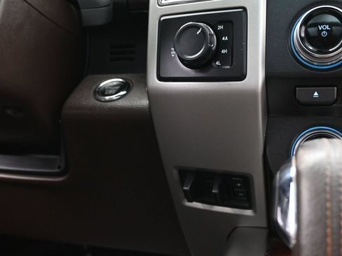 Used 2015 Ford F150 King Ranch w/ Equipment Group 601A Luxury AWD/4WD image 36