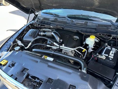 Used 2017 RAM 1500 Laramie image 29