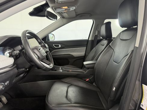 Used 2022 Jeep Compass Latitude AWD/4WD image 14