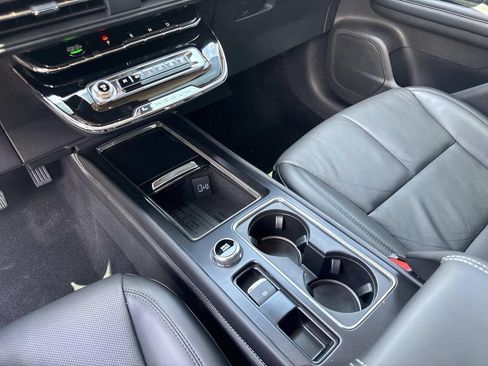 Certified 2024 Lincoln Corsair Grand Touring w/ Equipment Group 301A AWD/4WD image 26