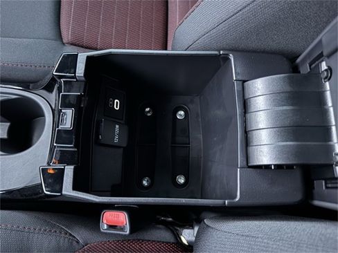 Certified 2025 Toyota Corolla SE image 17