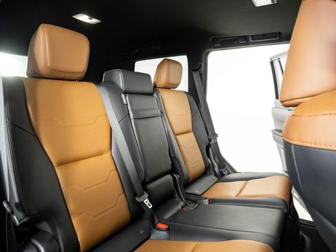 Used 2026 Lexus GX 550 w/ Accessory Package (ZB) AWD/4WD image 20