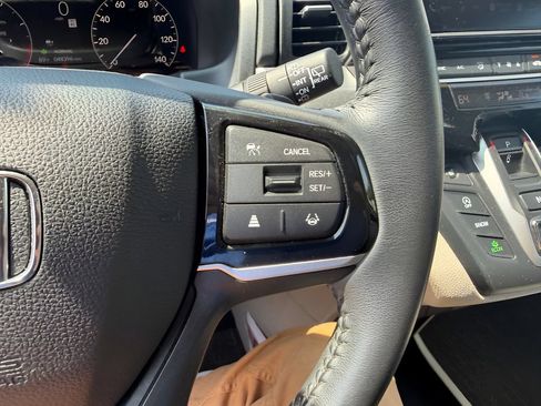 Used 2025 Honda Odyssey EX-L image 22