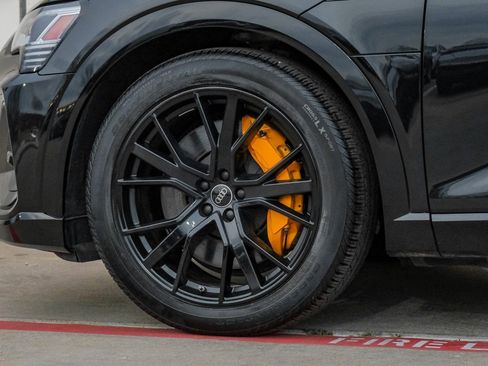 Used 2022 Audi e-tron Chronos w/ Chronos Package image 67