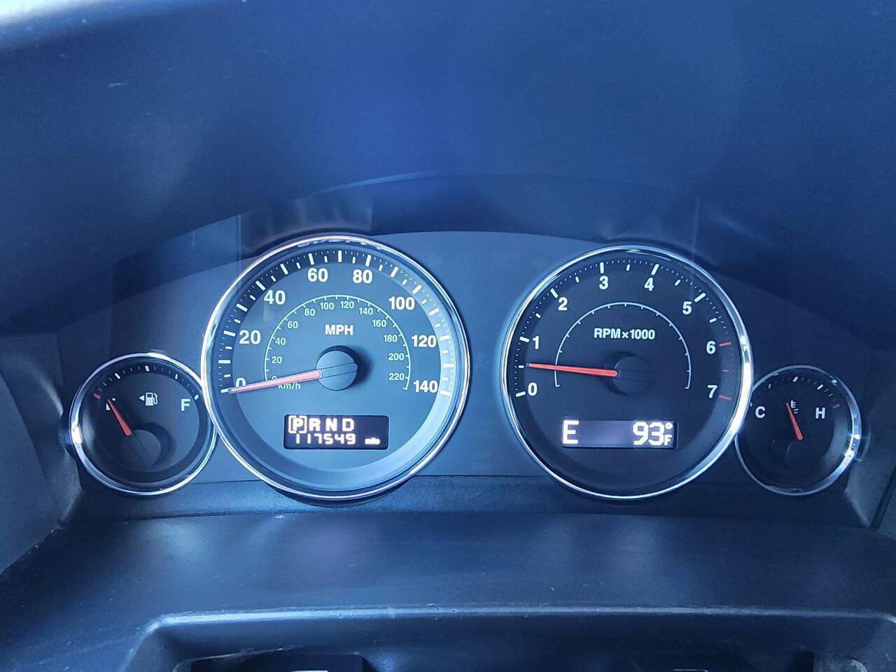 Used 2010 Jeep Commander Sport w/ Sun/Sound Group RWD image 34
