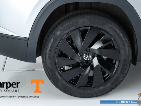 Used 2024 Volkswagen Atlas Cross Sport SE AWD/4WD image 13
