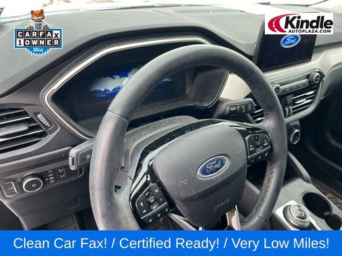 Used 2022 Ford Escape SEL w/ Technology Package image 5