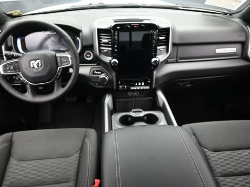 Used 2025 RAM 1500 Big Horn RWD image 15