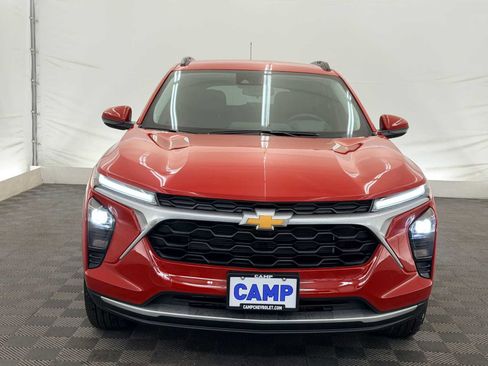 New 2026 Chevrolet Trax LT w/ Driver Confidence Package image 9