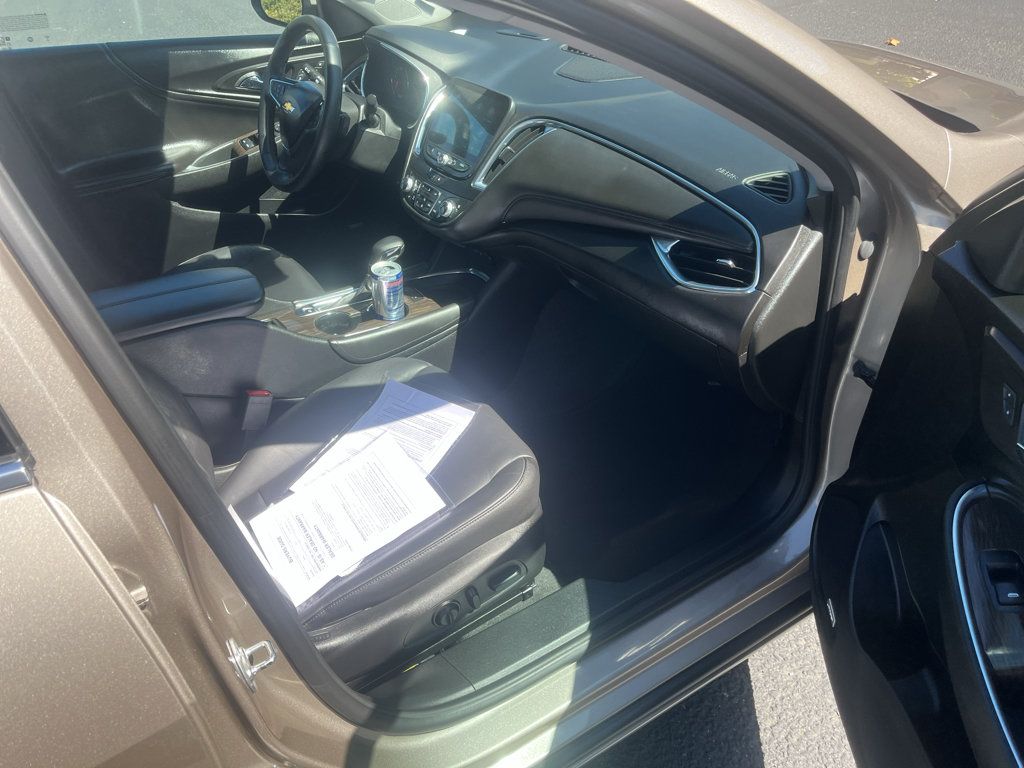 Used 2024 Chevrolet Malibu LT FWD image 31