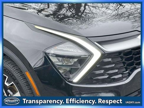 Used 2023 Kia Sportage EX image 10