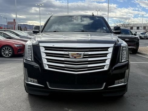 Used 2017 Cadillac Escalade ESV Platinum image 2