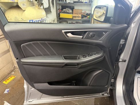 Used 2023 Ford Edge ST AWD/4WD image 12