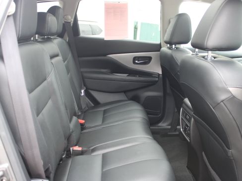Used 2020 Nissan Murano SL w/ Moonroof Package AWD/4WD image 12
