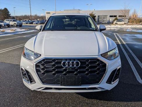 Certified 2024 Audi Q5 2.0T Premium Plus image 2