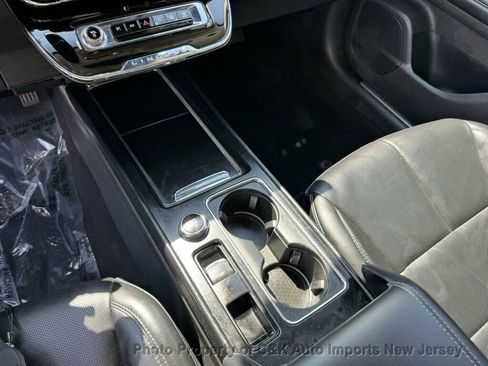 Used 2024 Lincoln Corsair AWD w/ Equipment Group 101A image 23