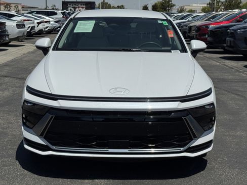 Used 2024 Hyundai Sonata SEL FWD image 2