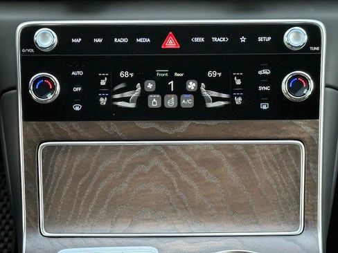 New 2026 Genesis GV80 2.5T Advanced image 23