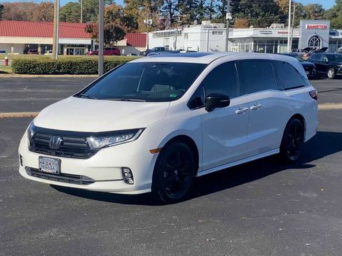 Certified 2024 Honda Odyssey Sport image 4
