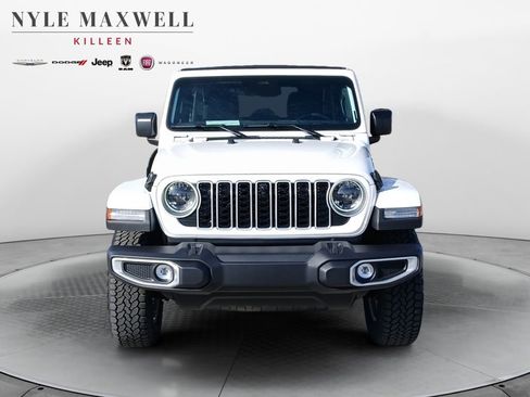 New 2026 Jeep Wrangler Unlimited Sahara AWD/4WD image 18