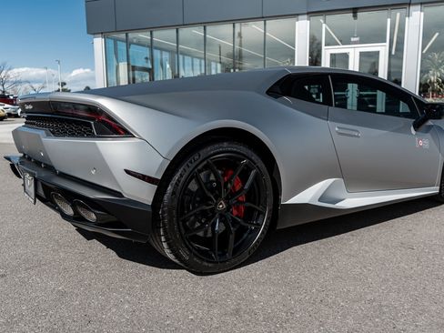 Used 2017 Lamborghini Huracan LP 610-4 Avio image 13