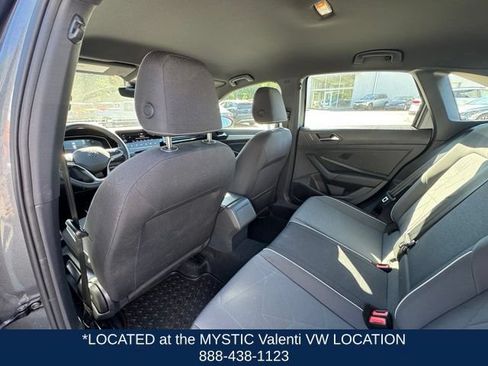 Used 2025 Volkswagen Jetta Sport FWD image 11