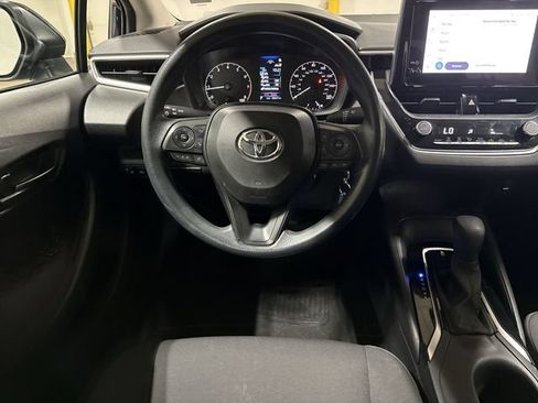 Used 2024 Toyota Corolla LE FWD image 11