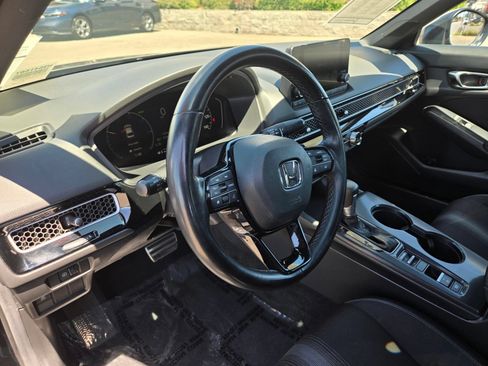 Used 2025 Honda Civic Sport image 12